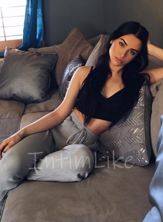 Массажистка Лама №6872, 20 лет